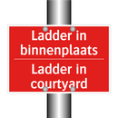 Ladder in binnenplaats - Ladder in courtyard