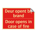 Deur opent bij brand - Door opens in case of fire