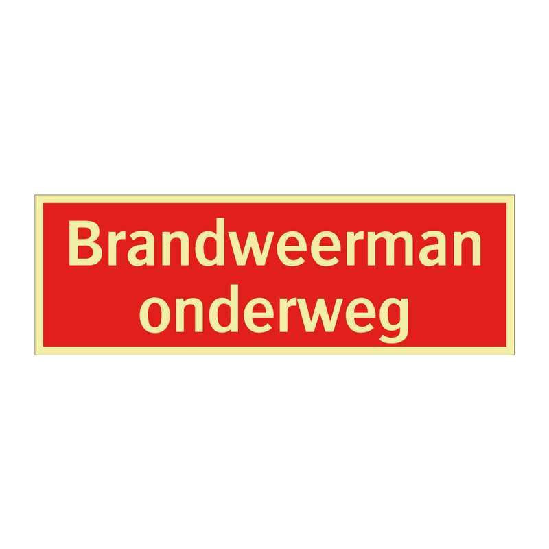 Brandweerman onderweg & Brandweerman onderweg & Brandweerman onderweg & Brandweerman onderweg