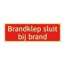 Brandklep sluit bij brand & Brandklep sluit bij brand & Brandklep sluit bij brand
