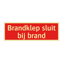 Brandklep sluit bij brand & Brandklep sluit bij brand & Brandklep sluit bij brand