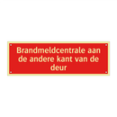 Brandmeldcentrale aan de andere kant van de deur