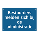 Bestuurders melden zich bij de administratie & Bestuurders melden zich bij de administratie