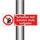 Schoeisel met metalen studs verboden