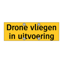 Drone vliegen in uitvoering & Drone vliegen in uitvoering & Drone vliegen in uitvoering