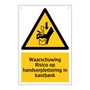 Waarschuwing Risico op handverplettering in kantbank